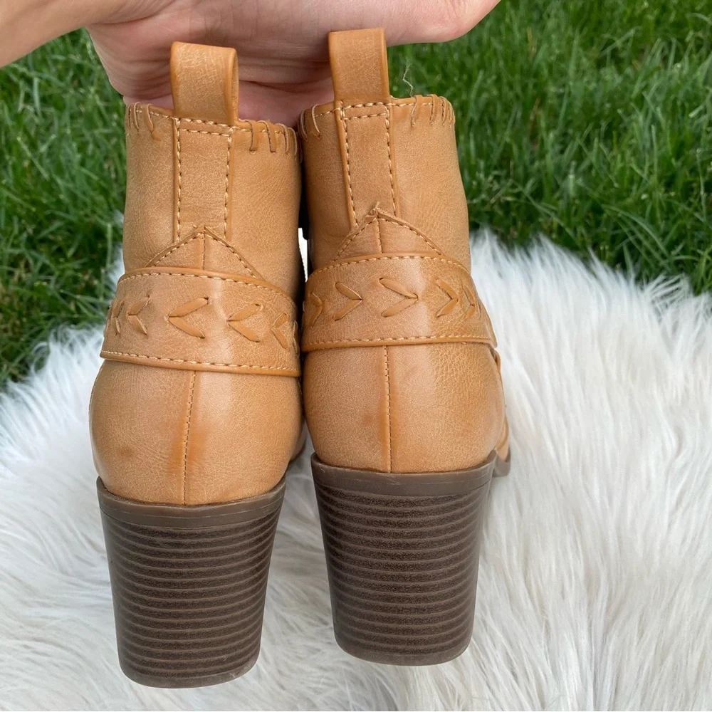 Frye & Co Palma Stacked Heel Booties 10